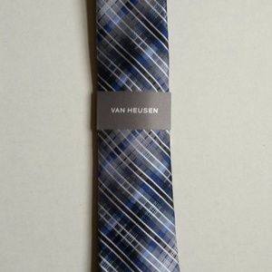 Van Heusen Men's Line Plaid Blue
